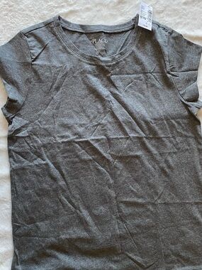 Place Charcoal Gray Crew Neck Tee. New. Girls. size 14